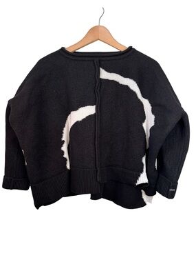 Moyuru Black White Abstract Oversized Sweater Medium Pullover Wool Art to Wear